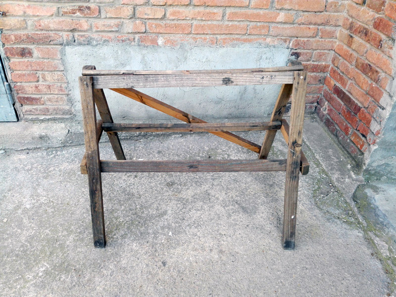 caballete madera 64x87x59_5 1u